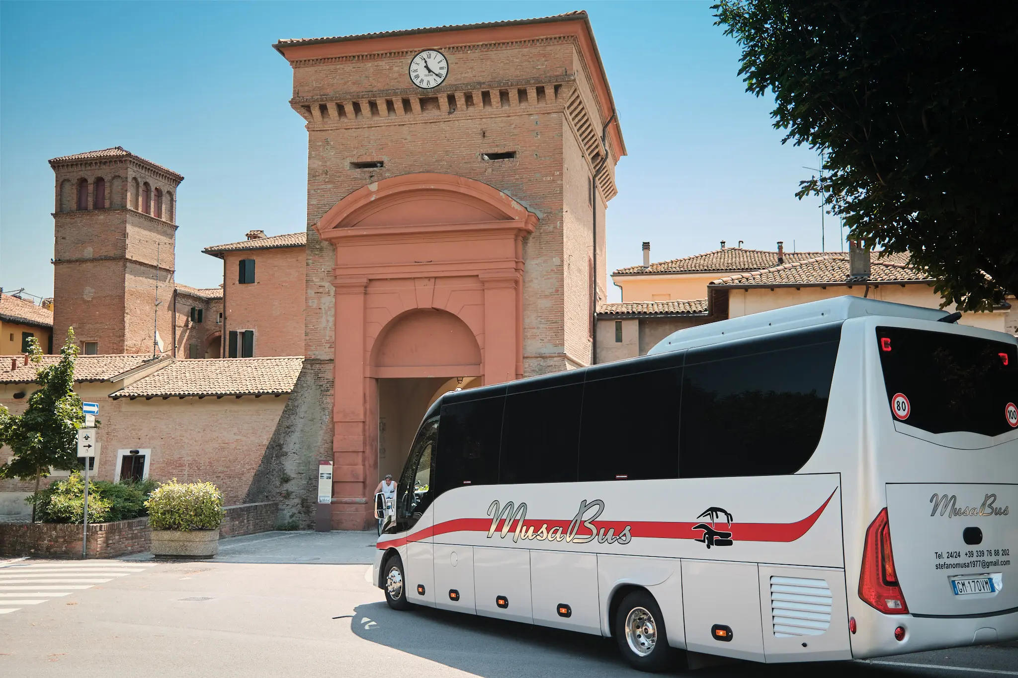 miibus noleggio conducente bologna